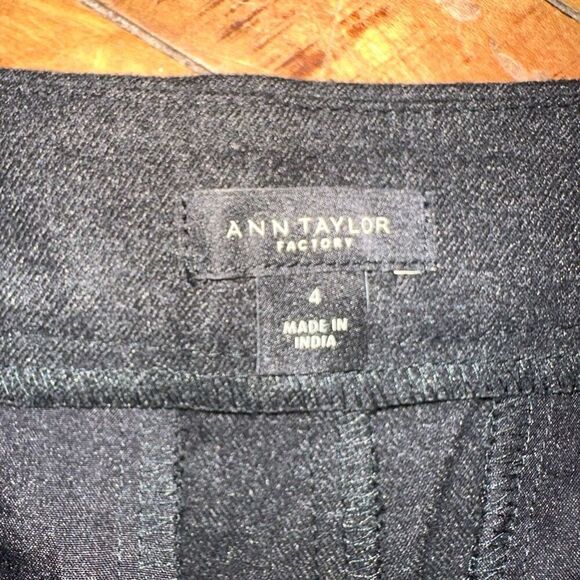 Ann Taylor wide leg business casual  black minimalist slacks - Picture 2 of 3